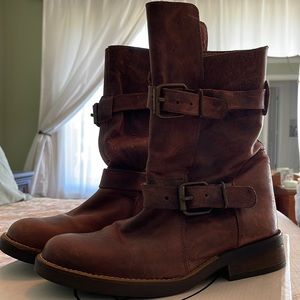 Steve Madden leather boots